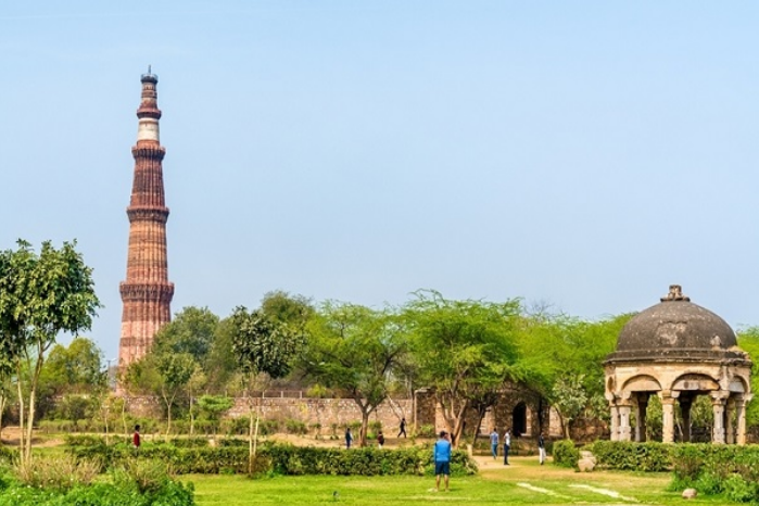 古達明納塔 (Qutub Minar)